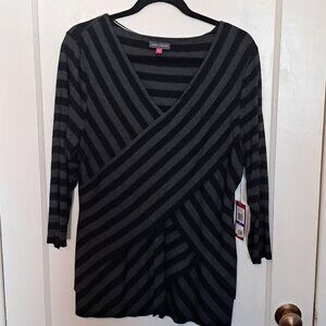 Vince Camuto womans criss cross style waist w/3/4 sleeves